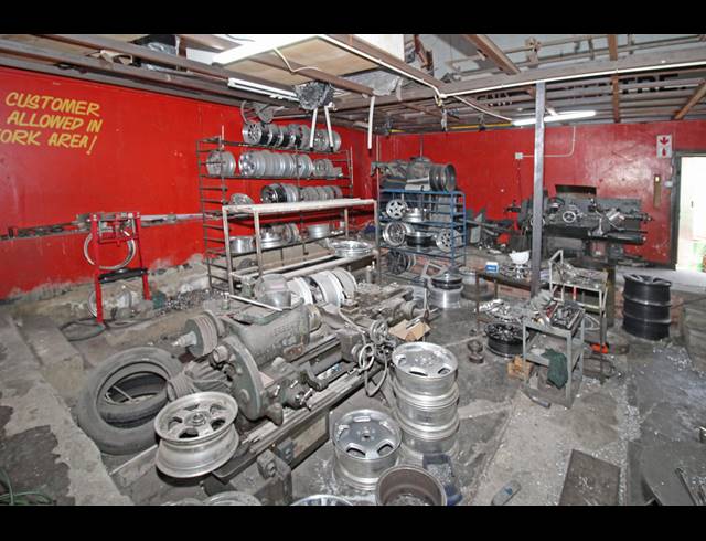 640M² BUSINESS FOR SALE IN BRIXTON